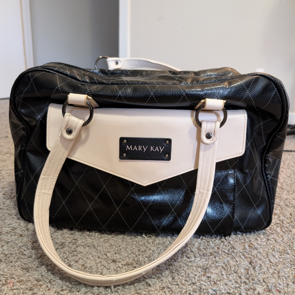 Mary Kay Black and White Quilted Women's Bag